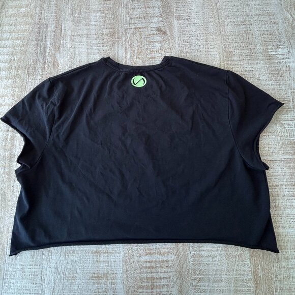 TLF Apparel Black Crop Short Sleeve T-Shirt Size Large - Picture 4 of 6